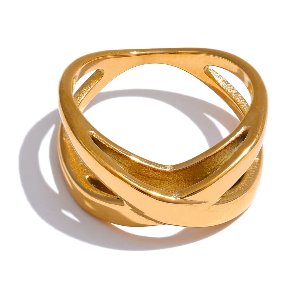 Geometric ring with 18K gold PVD plated stainless steel
