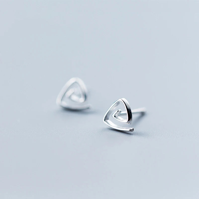 Silver color stud earrings in 925 sterling silver for classic silver earrings style