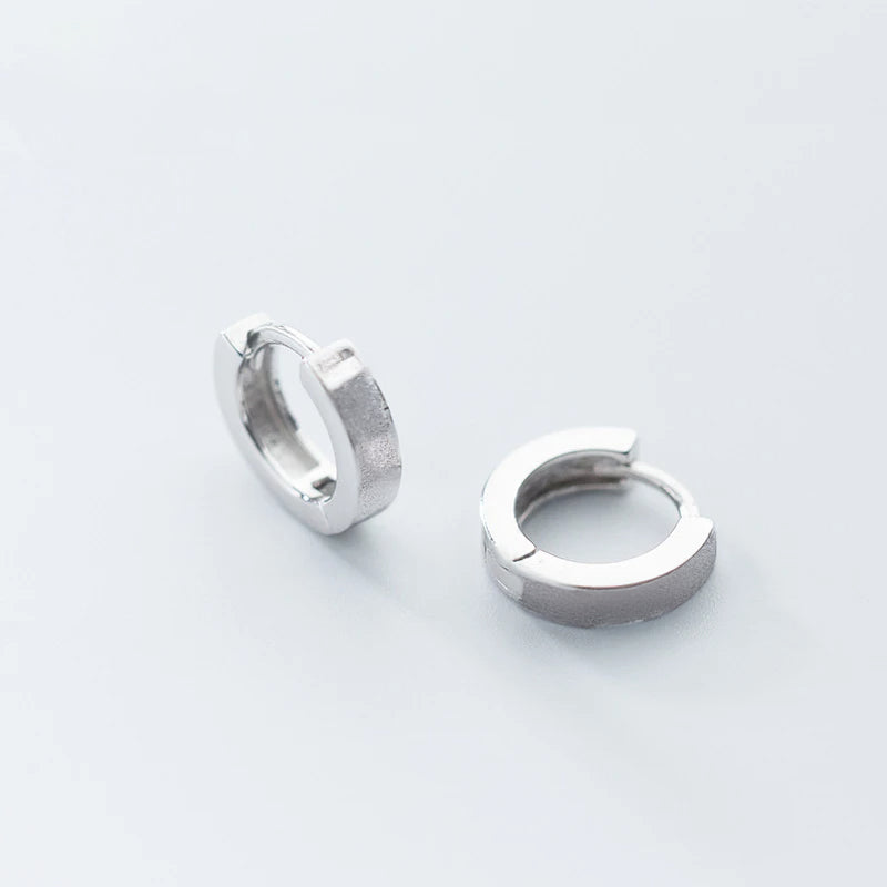 Lightweight hoop hoop earrings crafted for women everyday elegance