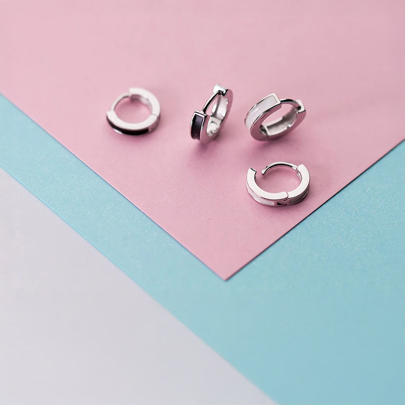 Minimal earrings hoop earrings design in polished gold hoop earrings look