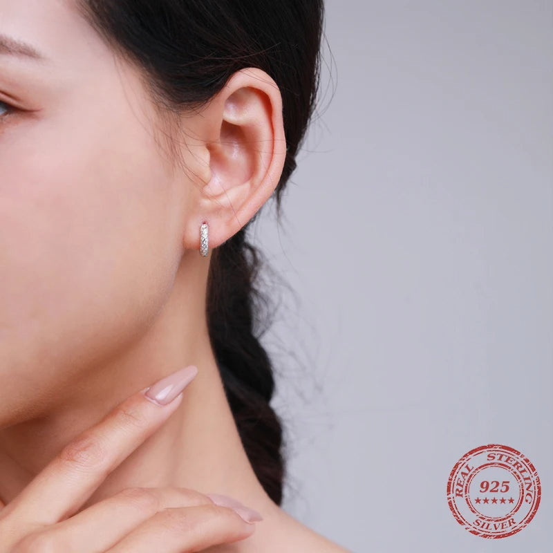 Hoop earrings in 925 sterling silver for everyday wear