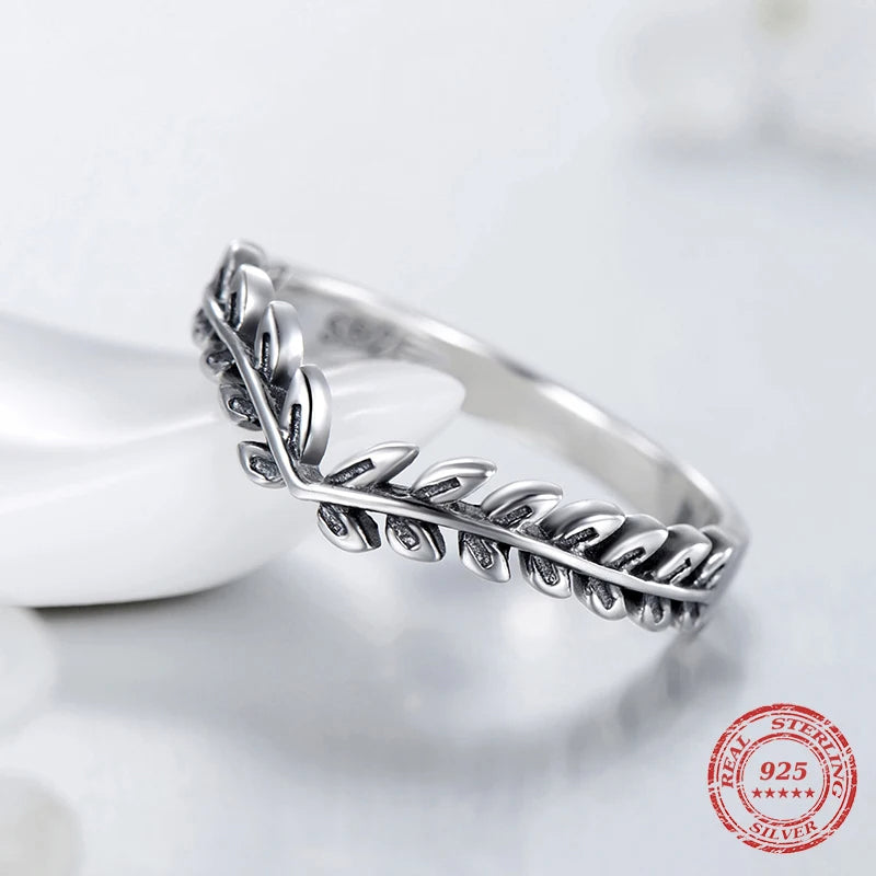 Lucky Leaf Vintage Sterling Silver Stackable Ring