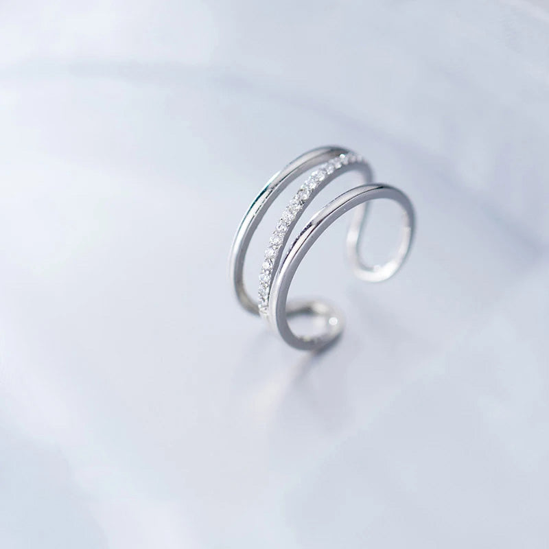 Sterling ring profile showing polished silver color in 925 silver