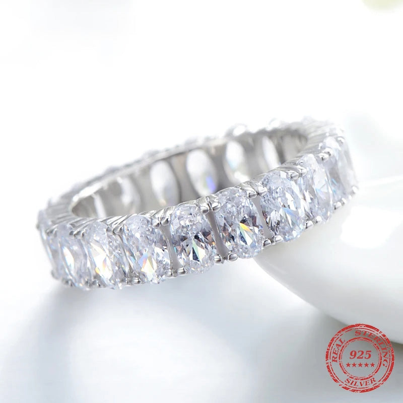 Elegant engagement ring engagement ring with smooth ring with size comfort