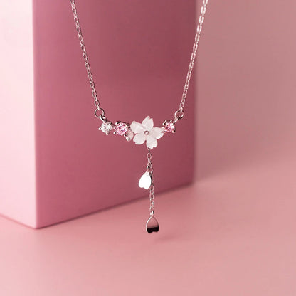 Twinkling Zircon White Shell Flower & Heart Pendant Necklace