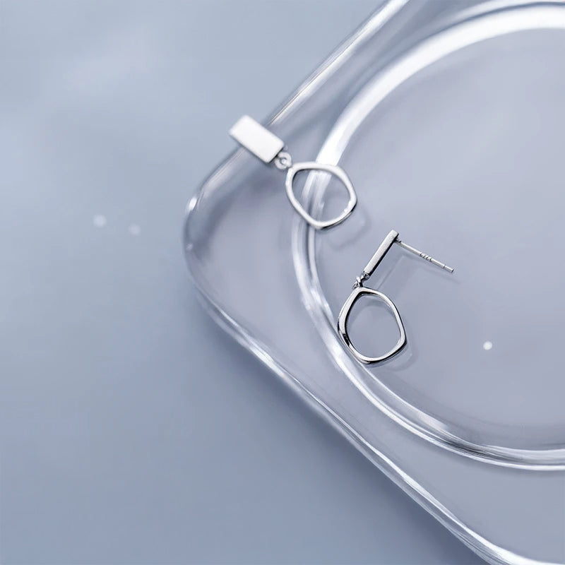 Elegant drop earring design in silver color for jewelry sets