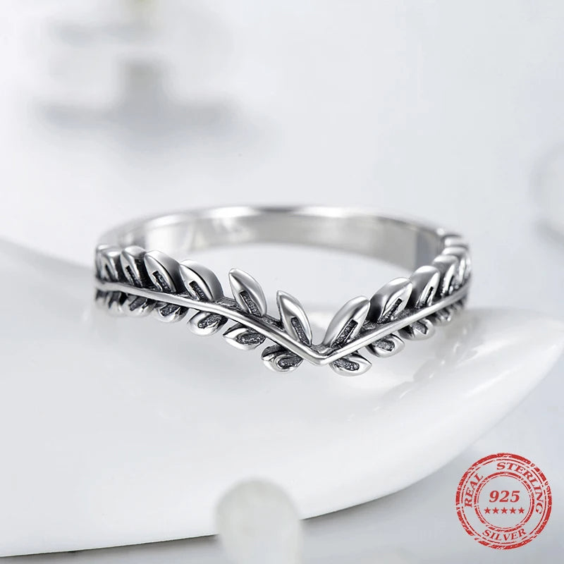 Lucky Leaf Vintage Sterling Silver Stackable Ring