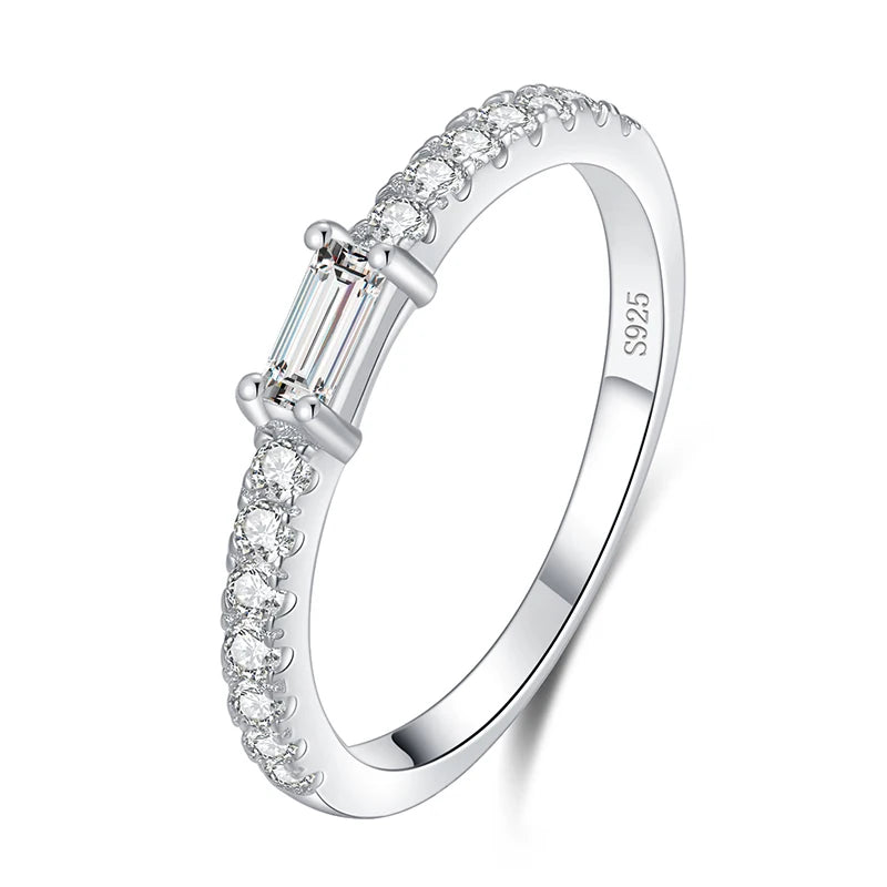 Wedding jewelry ring with fixed size and clear zirconia stones