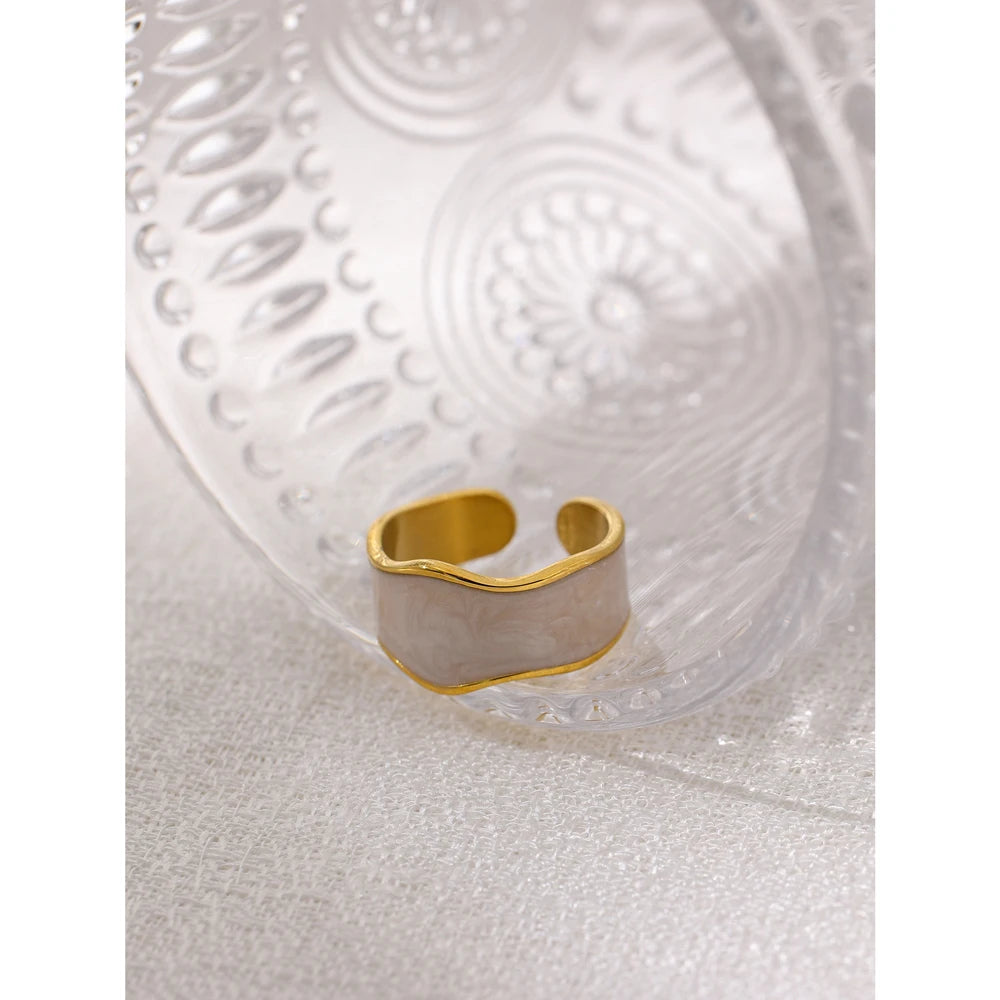 Trendy 18K Gold Enamel Geometric Ring