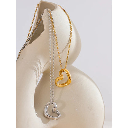 Twisted Heart Love Necklace in 18K Gold