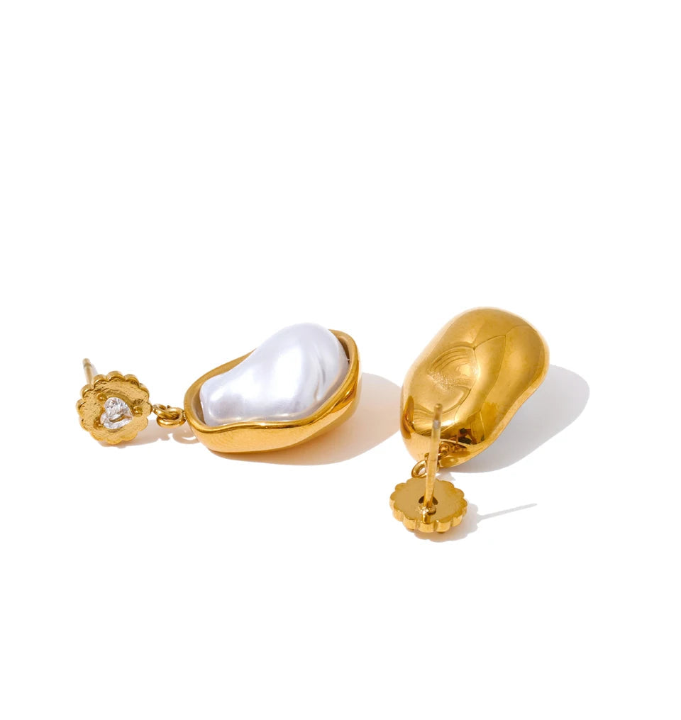 Geometric gold plated earrings with zirconia and simulated pearls
