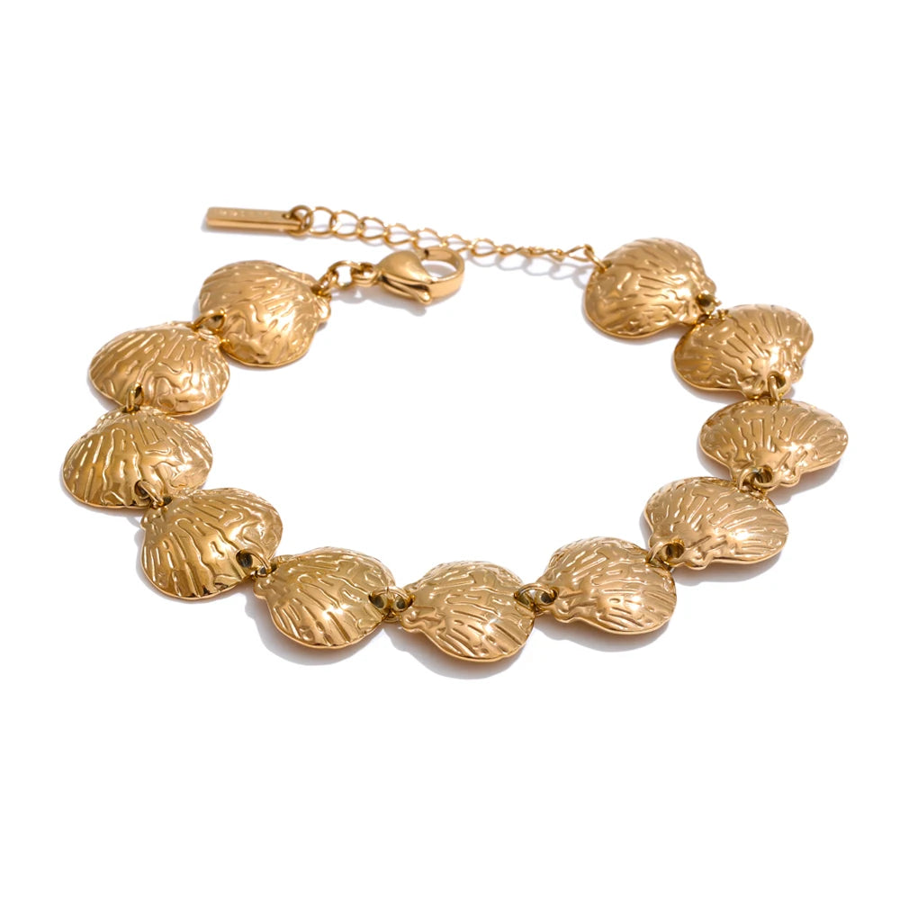 Jewelry sets necklace and bracelet displayed together