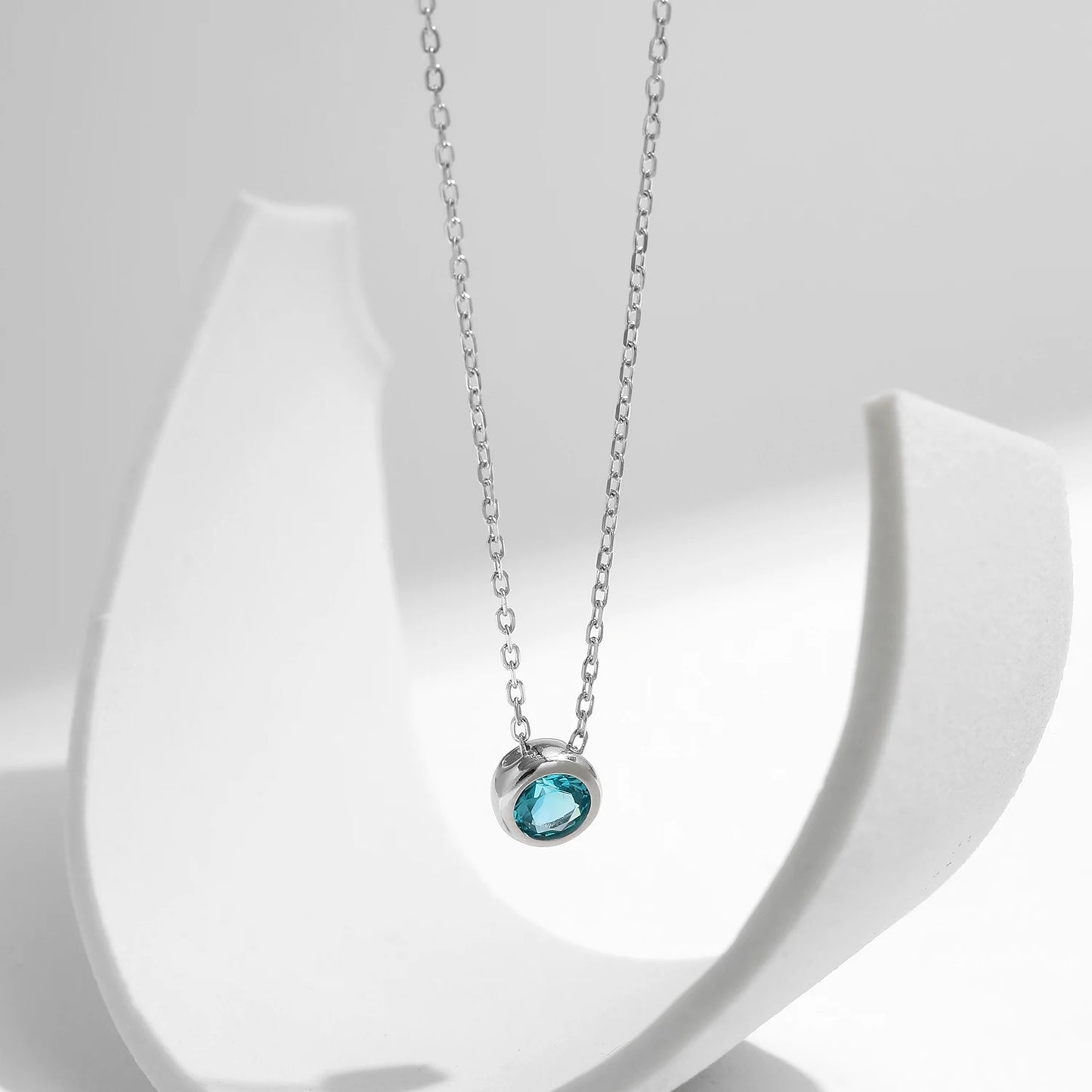 925 Sterling Silver Teal Zirconia Pendant Necklace