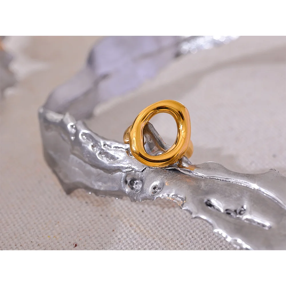 Creative Hollow Geometric Gold Ring