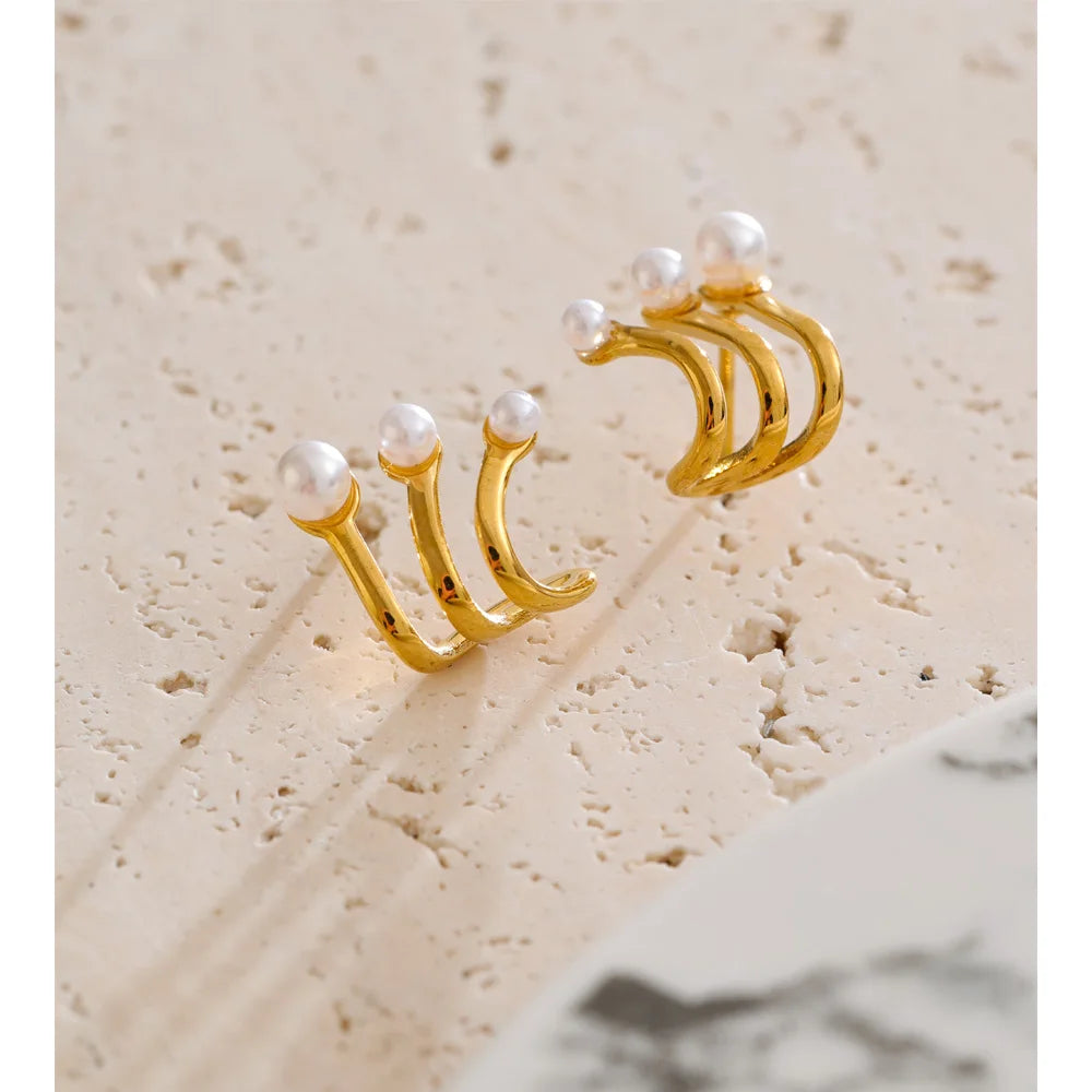 Minimalist ear rings gold with polished gold plated shine