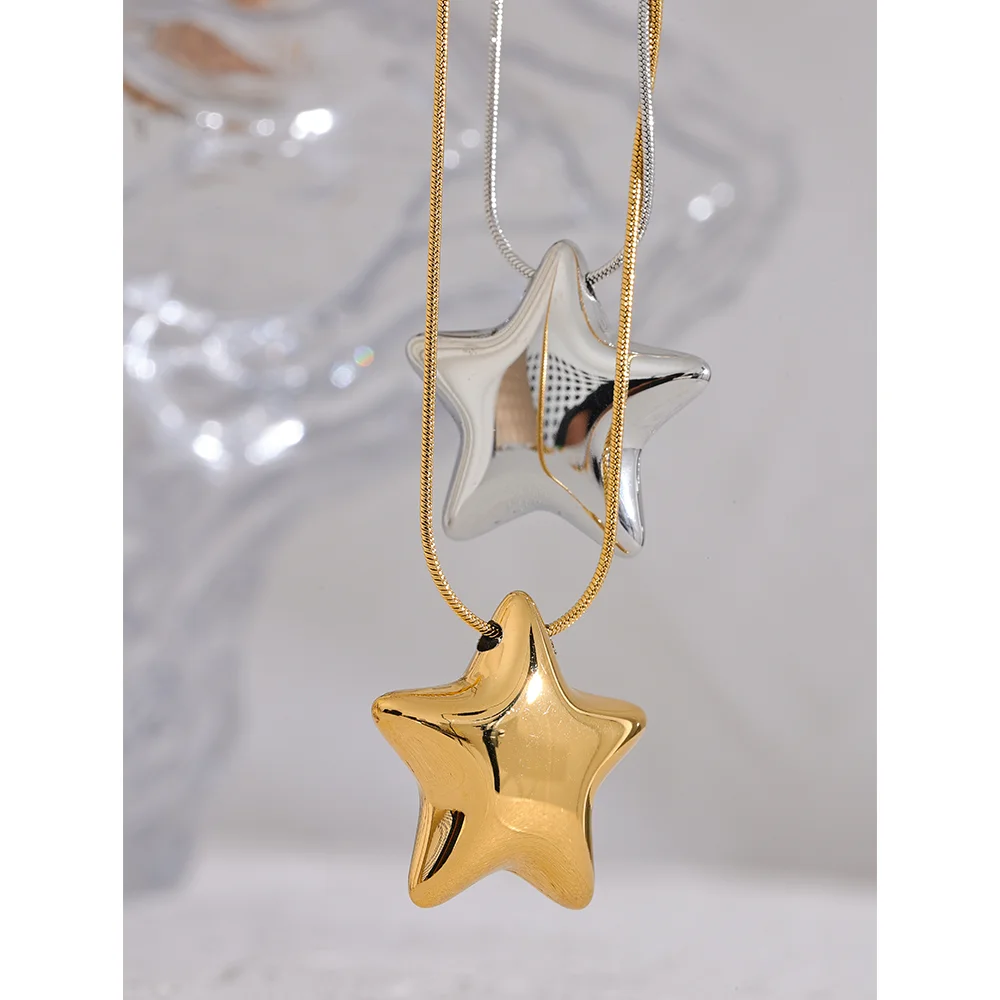 18K Gold Star Pendant Necklace