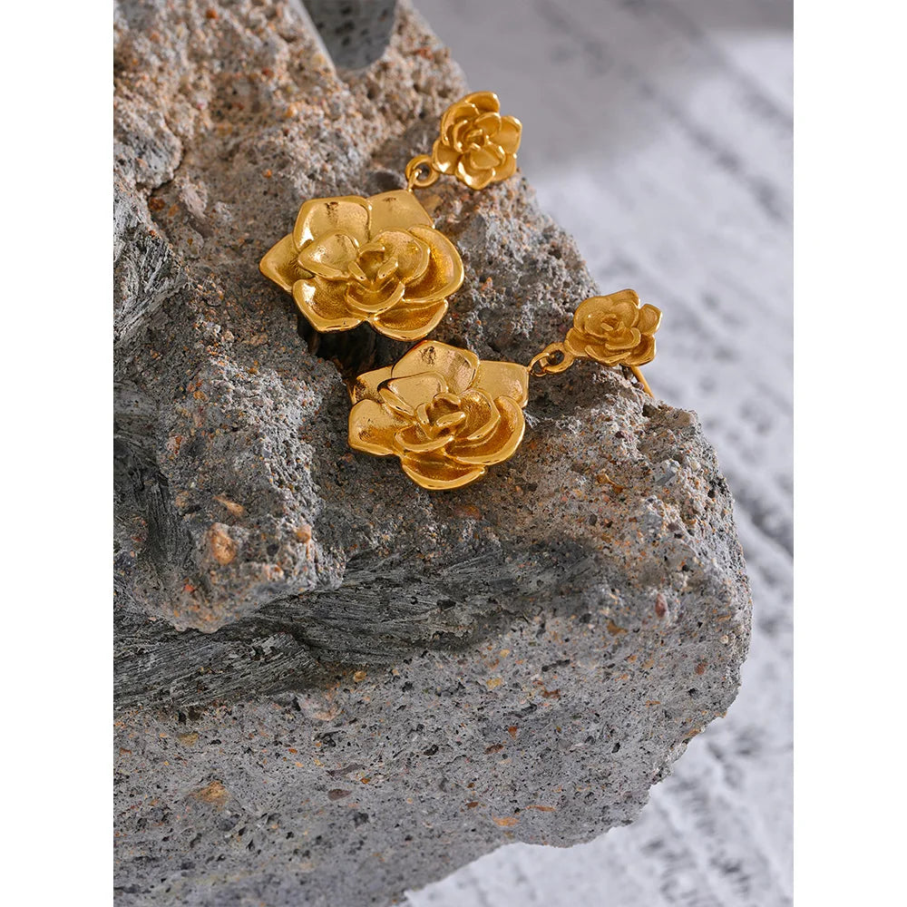 Stereoscopic Flower Dangle Earrings