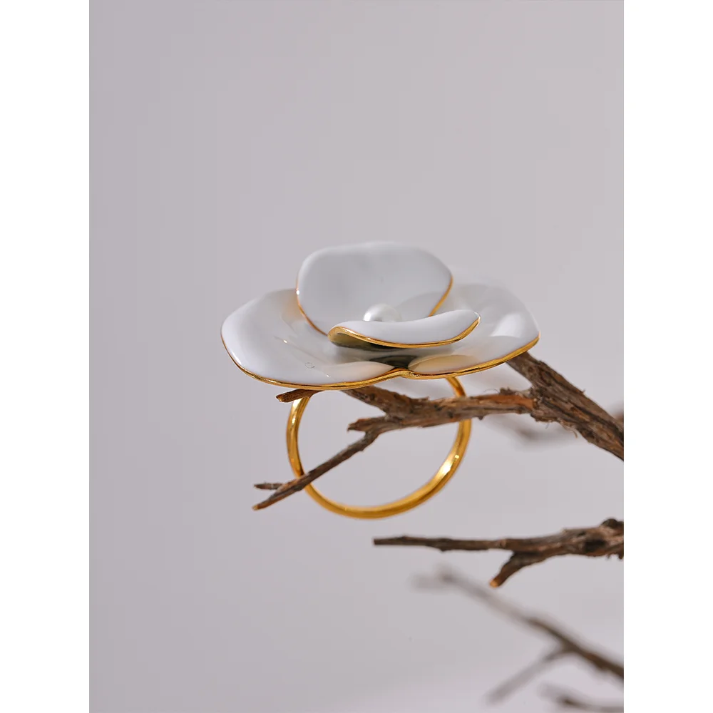 Exquisite White Enamel Flower Adjustable Ring