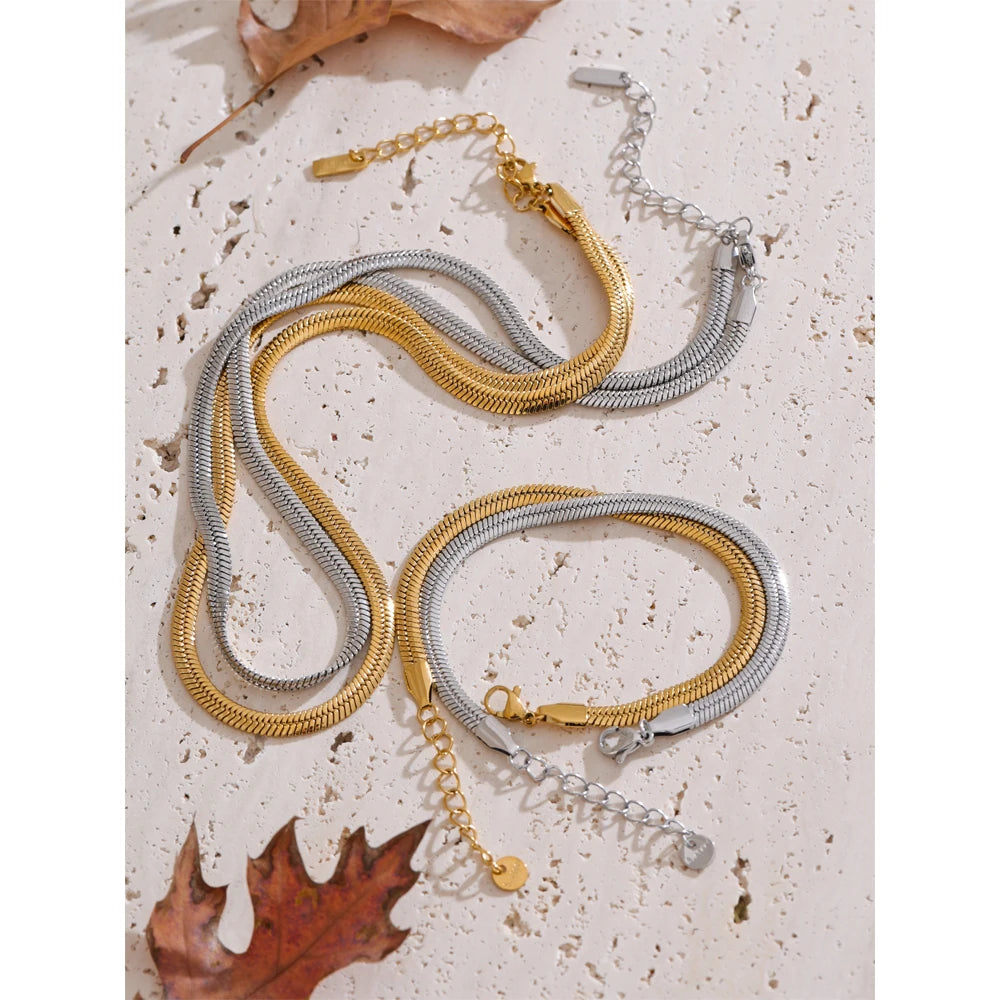 Bracelet gold bracelet plated in stainless steel matching necklace