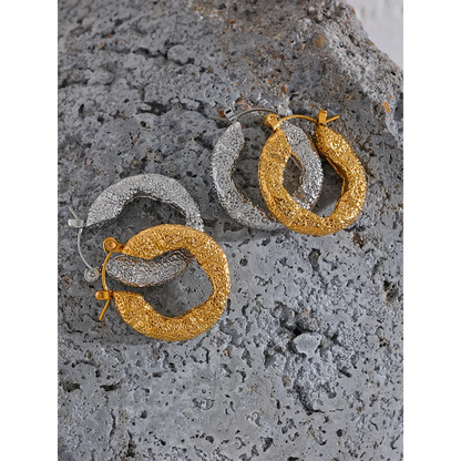 Vintage Hollow Round Hoop Earrings in Gold