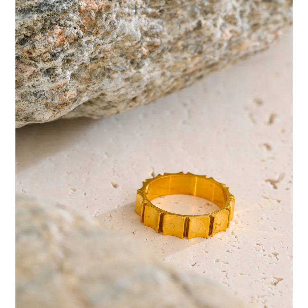 Statement ring with gold plated finish for ladies