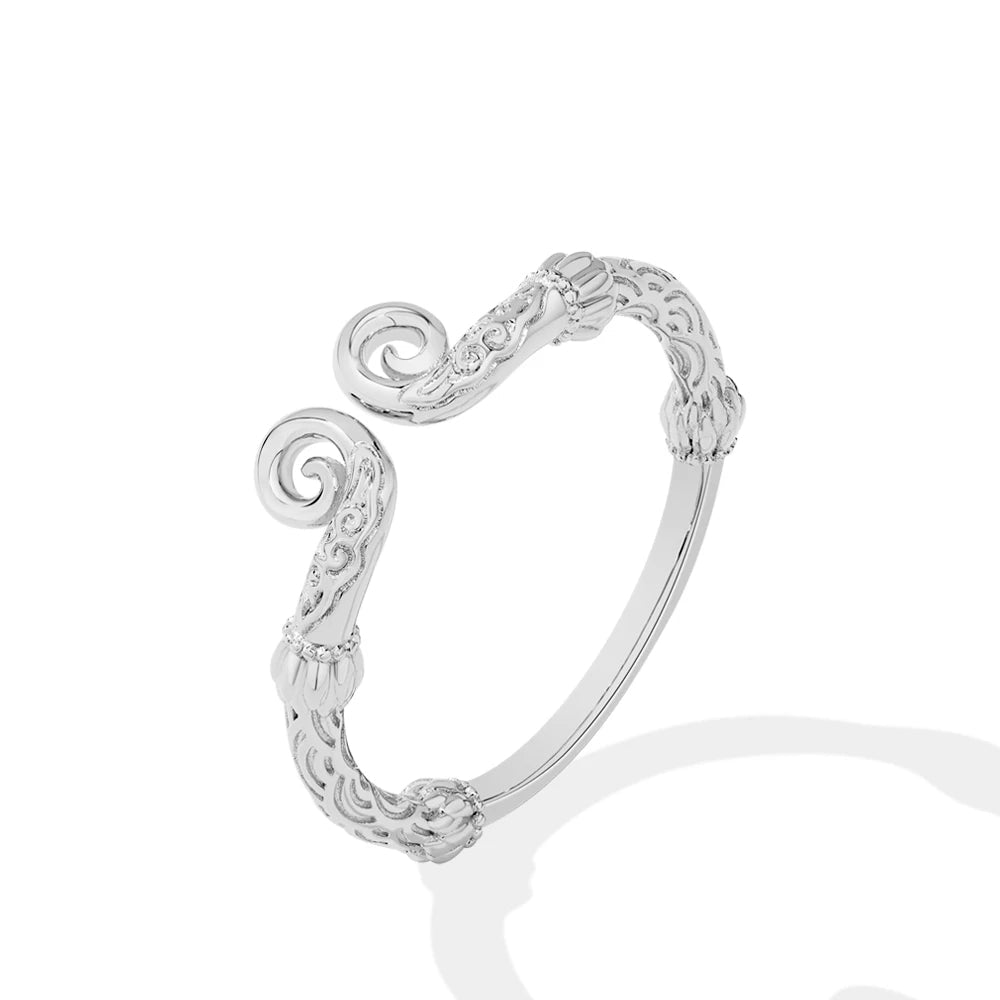 Sterling silver ring with gold ring detail and smooth ring adjuster