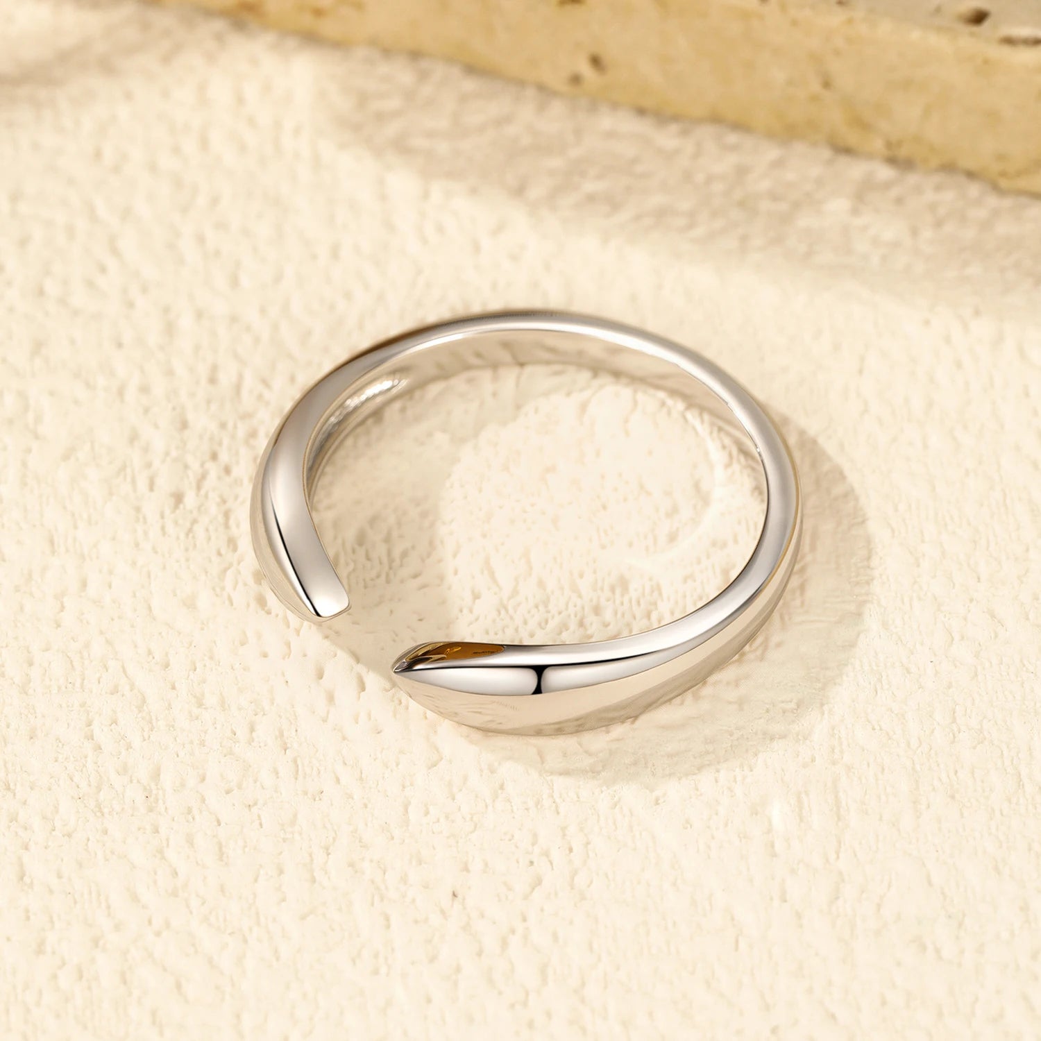 Adjustable geometric band ring silver tone simple elegance