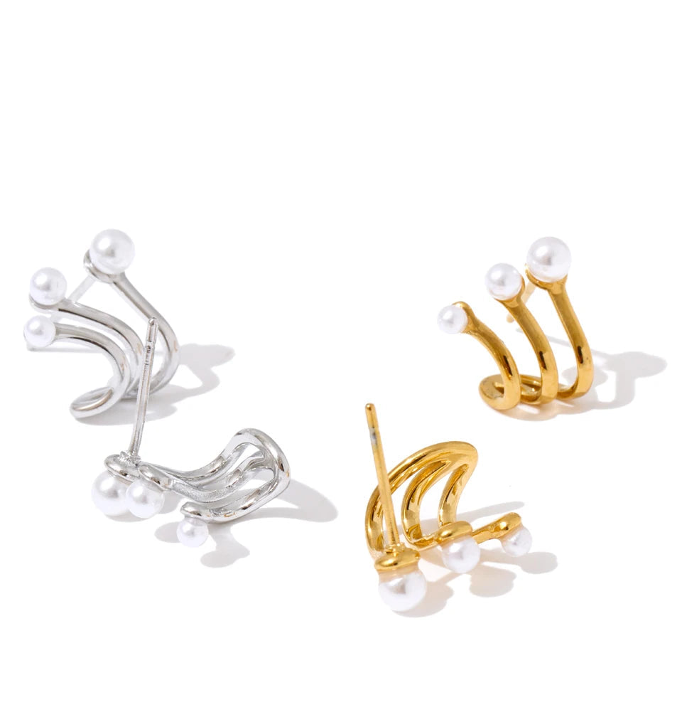 Polished gold plated earrings gold and pearls for daily wear