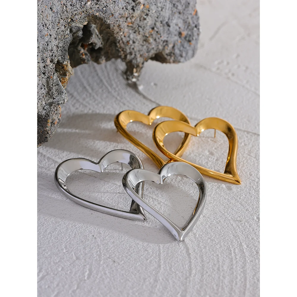 Large Heart Hollow Stud Earrings