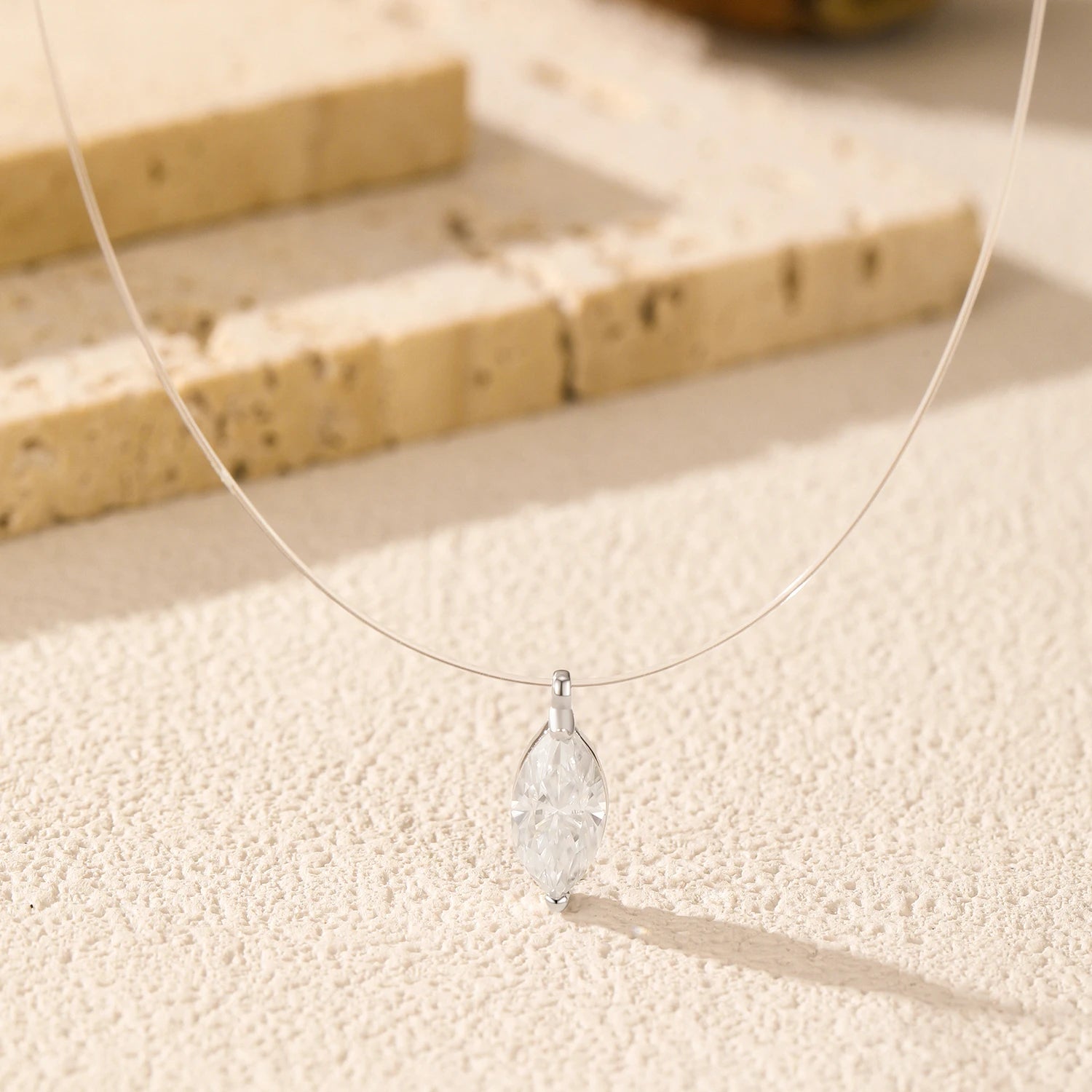 Women’s choker necklaces design featuring brilliant moissanite