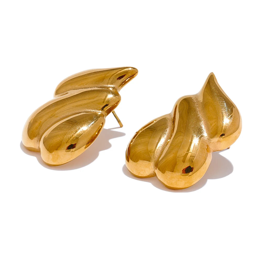 Waterproof jewelry gold plated stud earrings for a polished gold earrings look