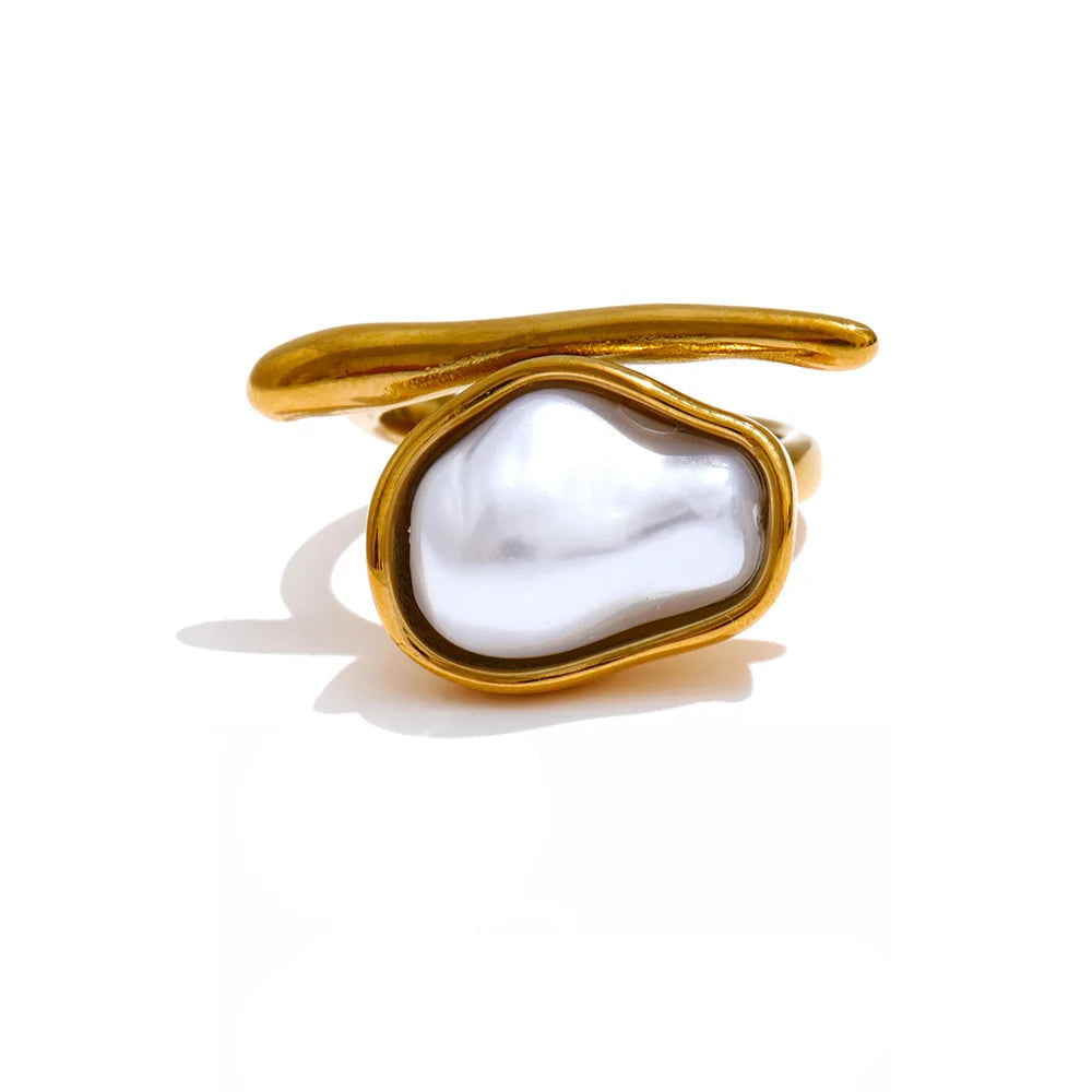 Gold plated baroque pearl vintage ring in stainless steel