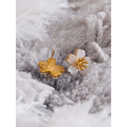 Natural Shell Flower Stud Earrings for Women