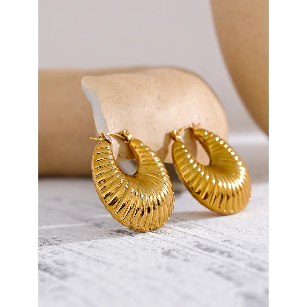 30mm Gold Hollow Chunky Hoop Earrings in Stainless Steel