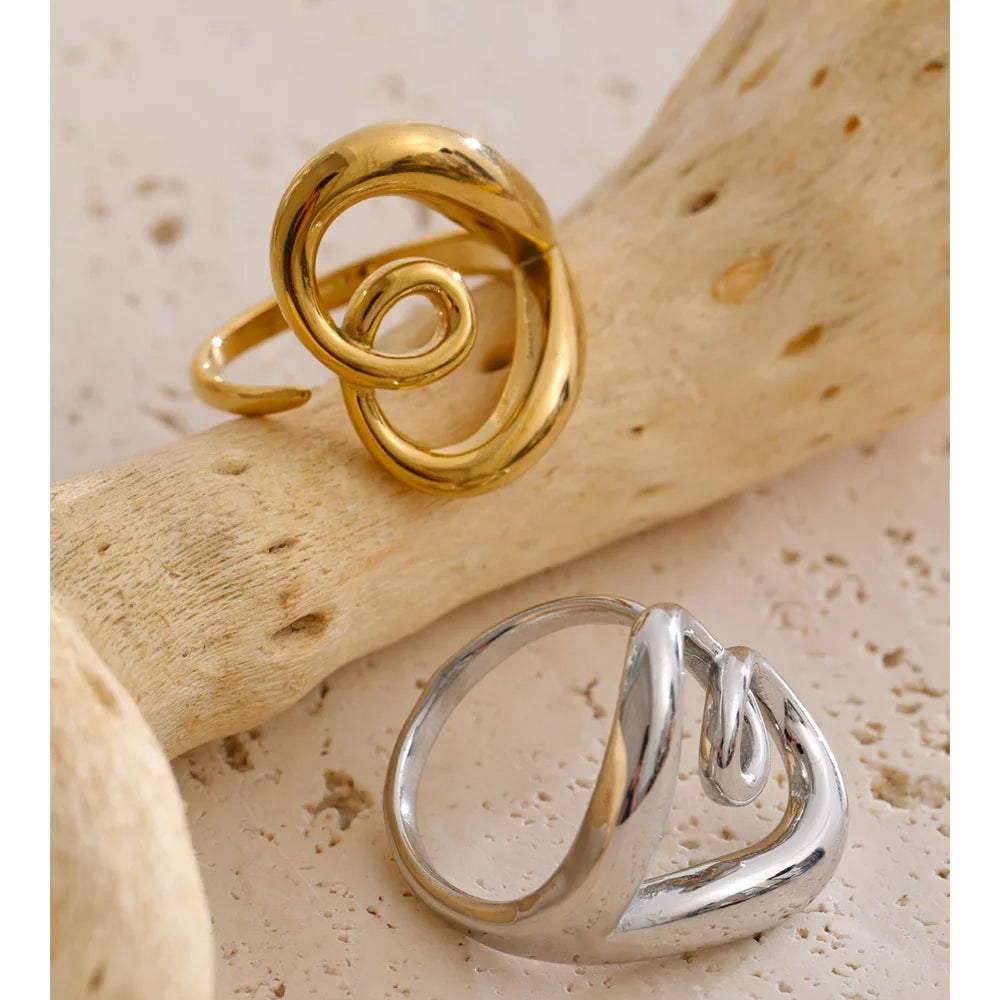 Hollow heart ring showing modern heart and ring styling