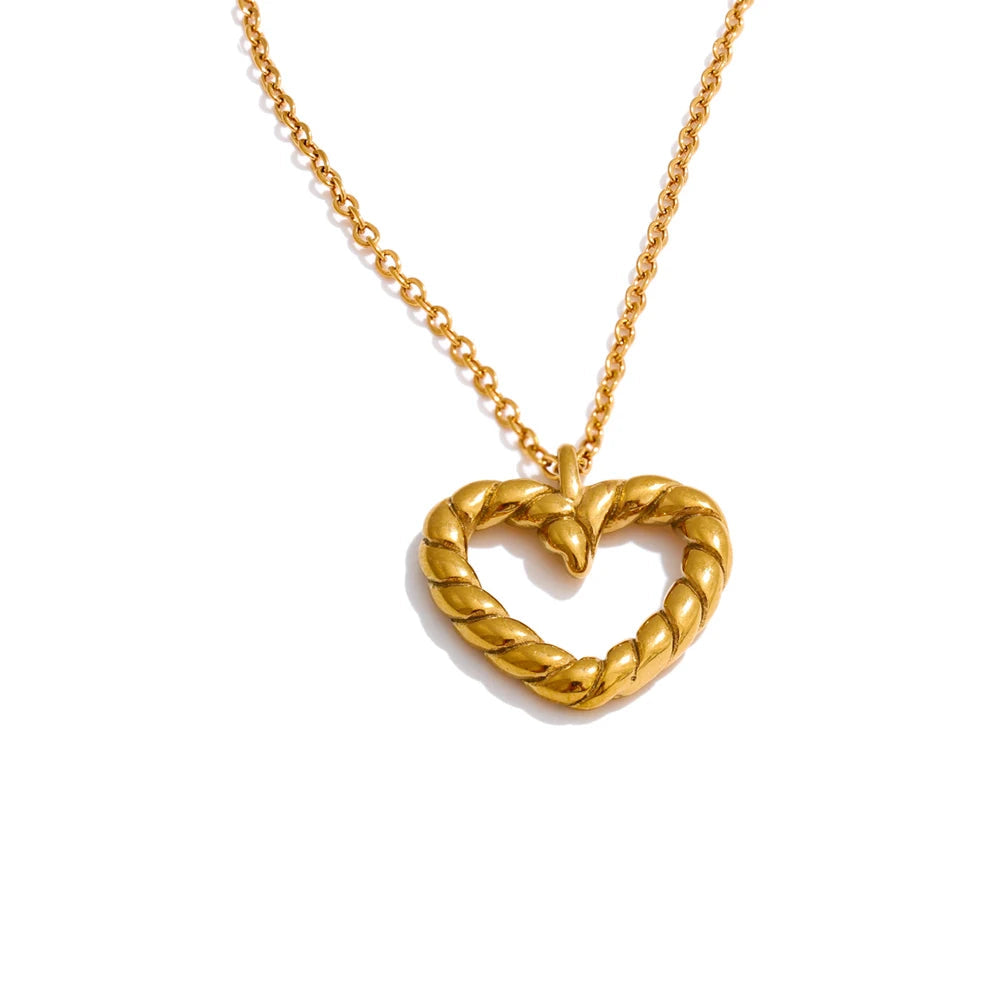 Waterproof necklace heart pendant with stainless steel jewelry shine