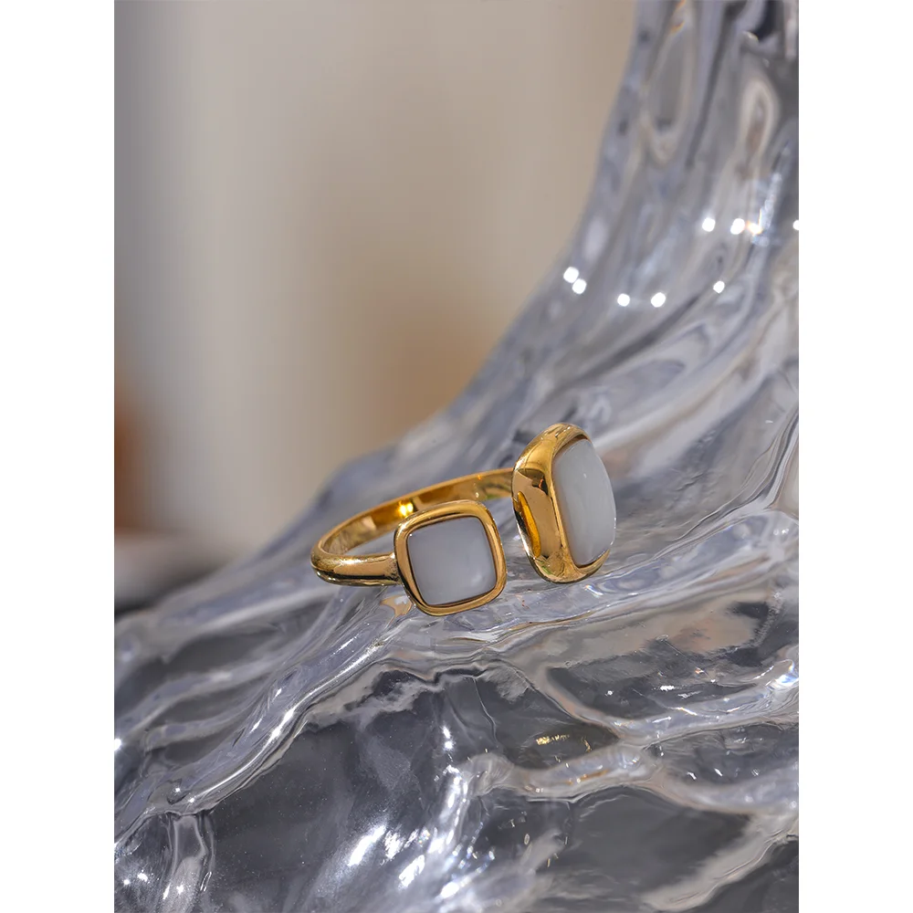 Stylish Natural Shell Square Gold Ring