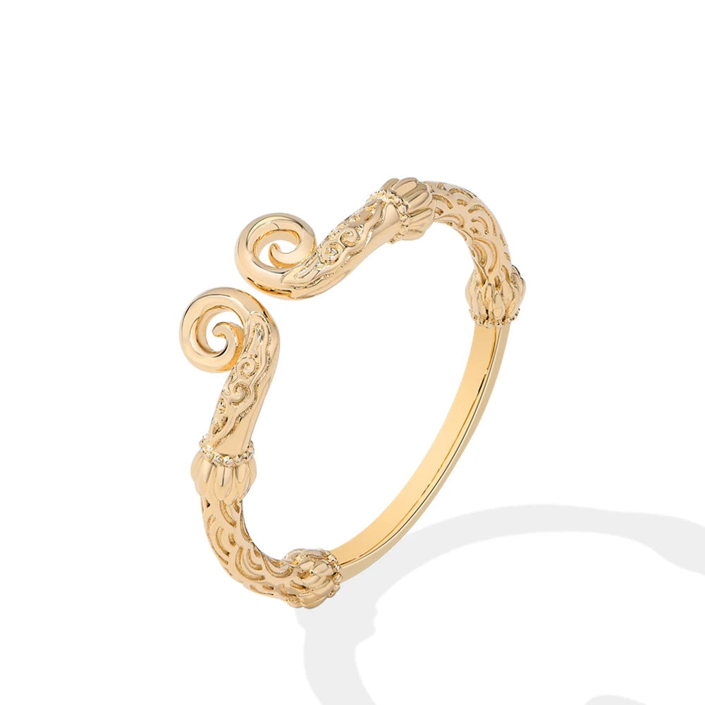 Minimal silver ring with refined ring size adjustment feature