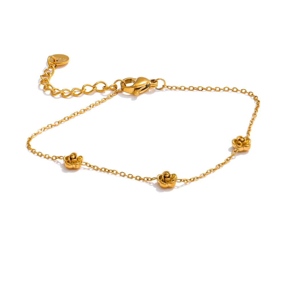 Rose with chain bracelet as a bracelet charm bracelet in stainless steel jewelry