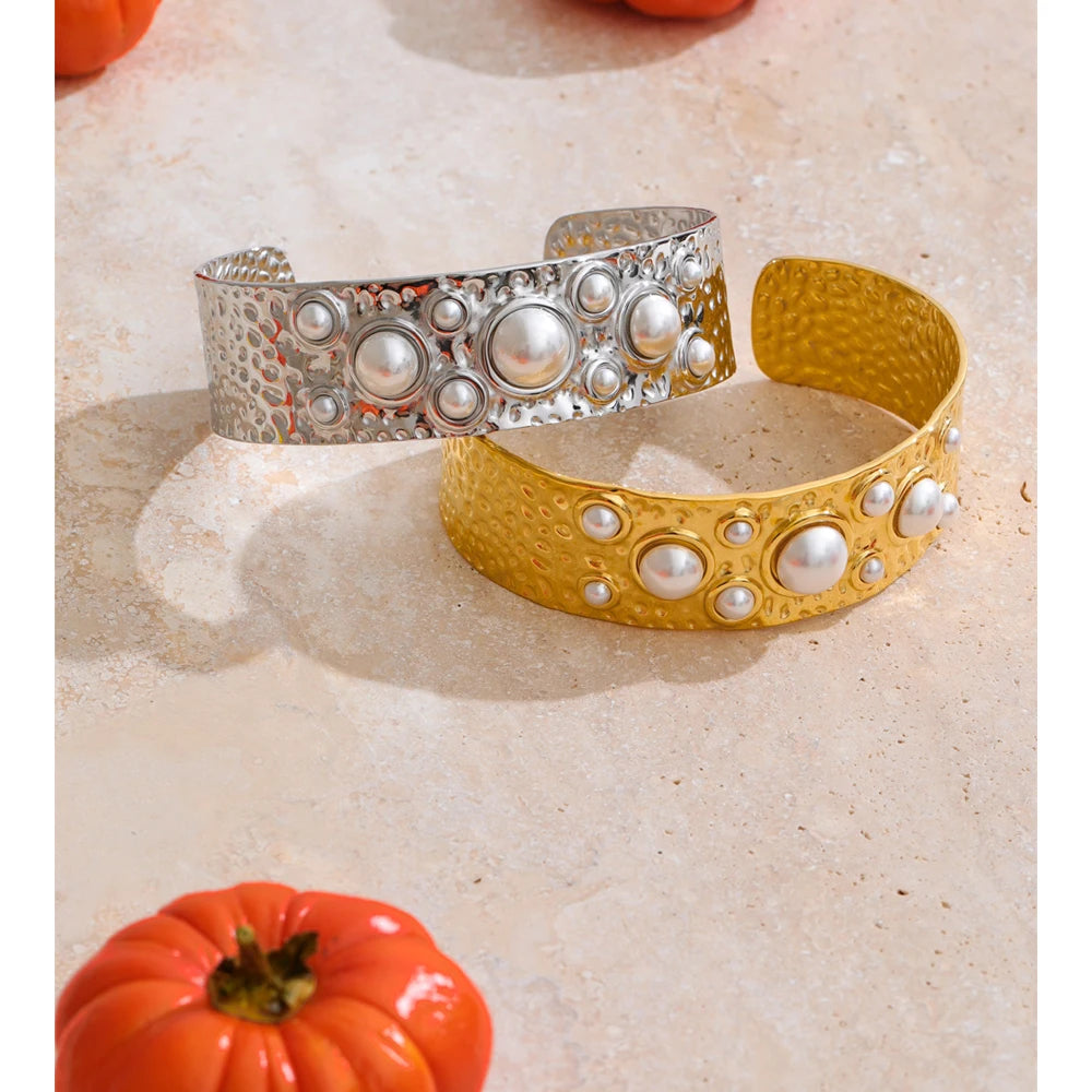 Elegant bracelet gold bracelet design featuring soft pearl detail