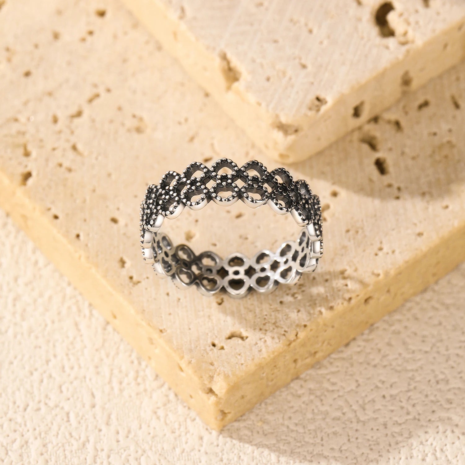 Heart and lace design ring for women in silver band