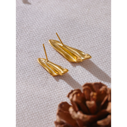 Asymmetrical Geometry Metal Stud Earrings in Gold