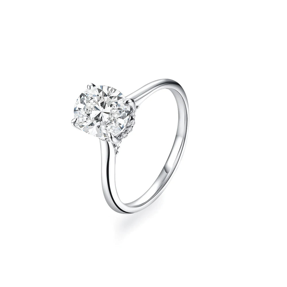 Oval ring moissanite ring with bright moissanite diamonds for elegant shine