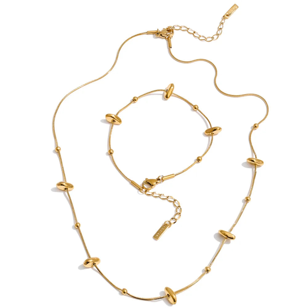 Fashion jewelry piece featuring matching chain set allure