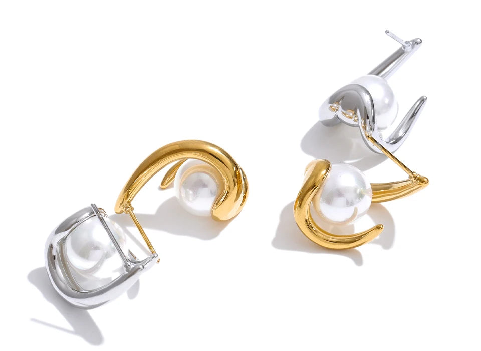 Women’s fashion earrings and gold plated jewelry piece