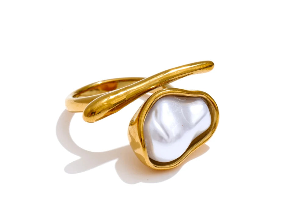 Stainless steel jewelry ring with gold plated pearl