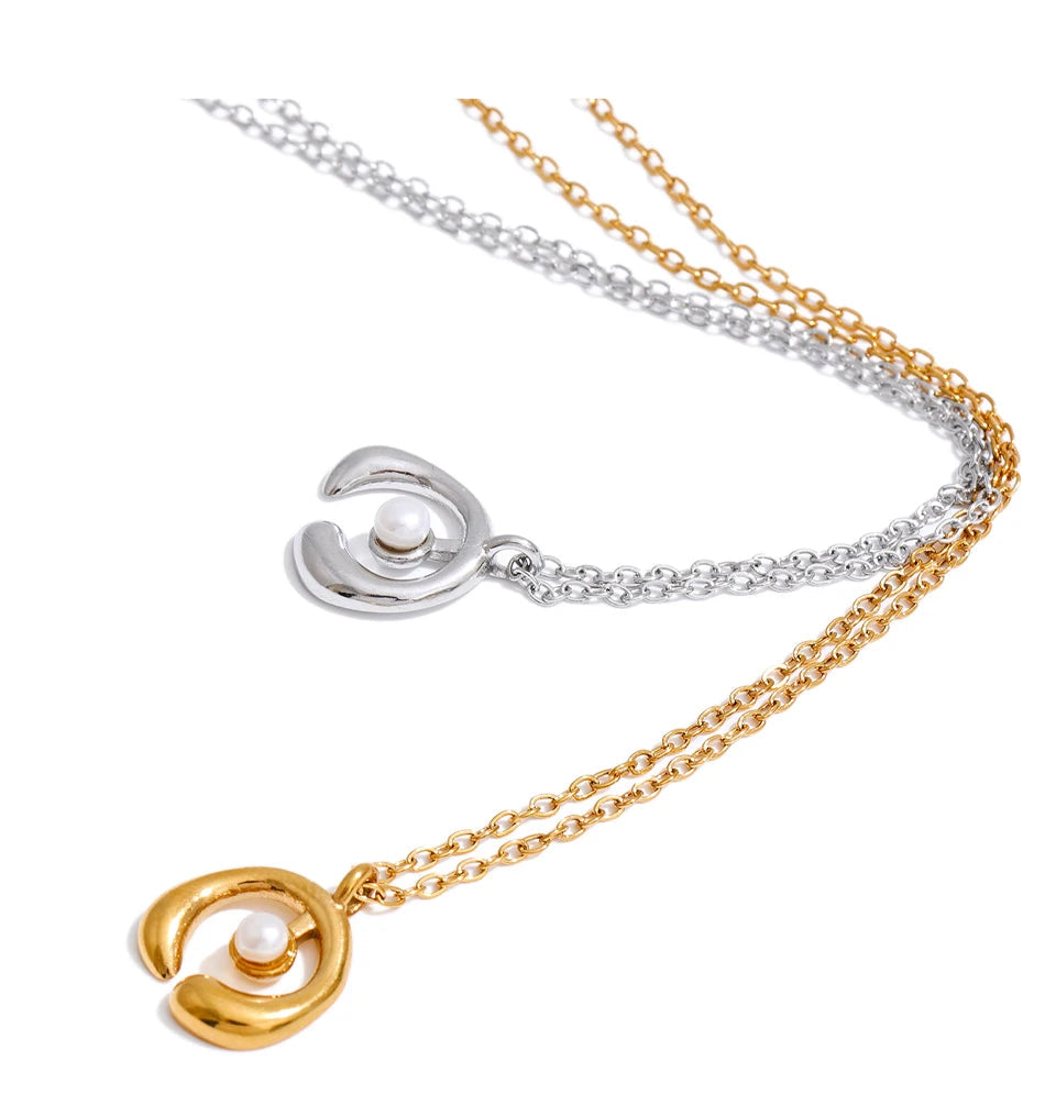 Classic pearl and necklace combination for women fashion
