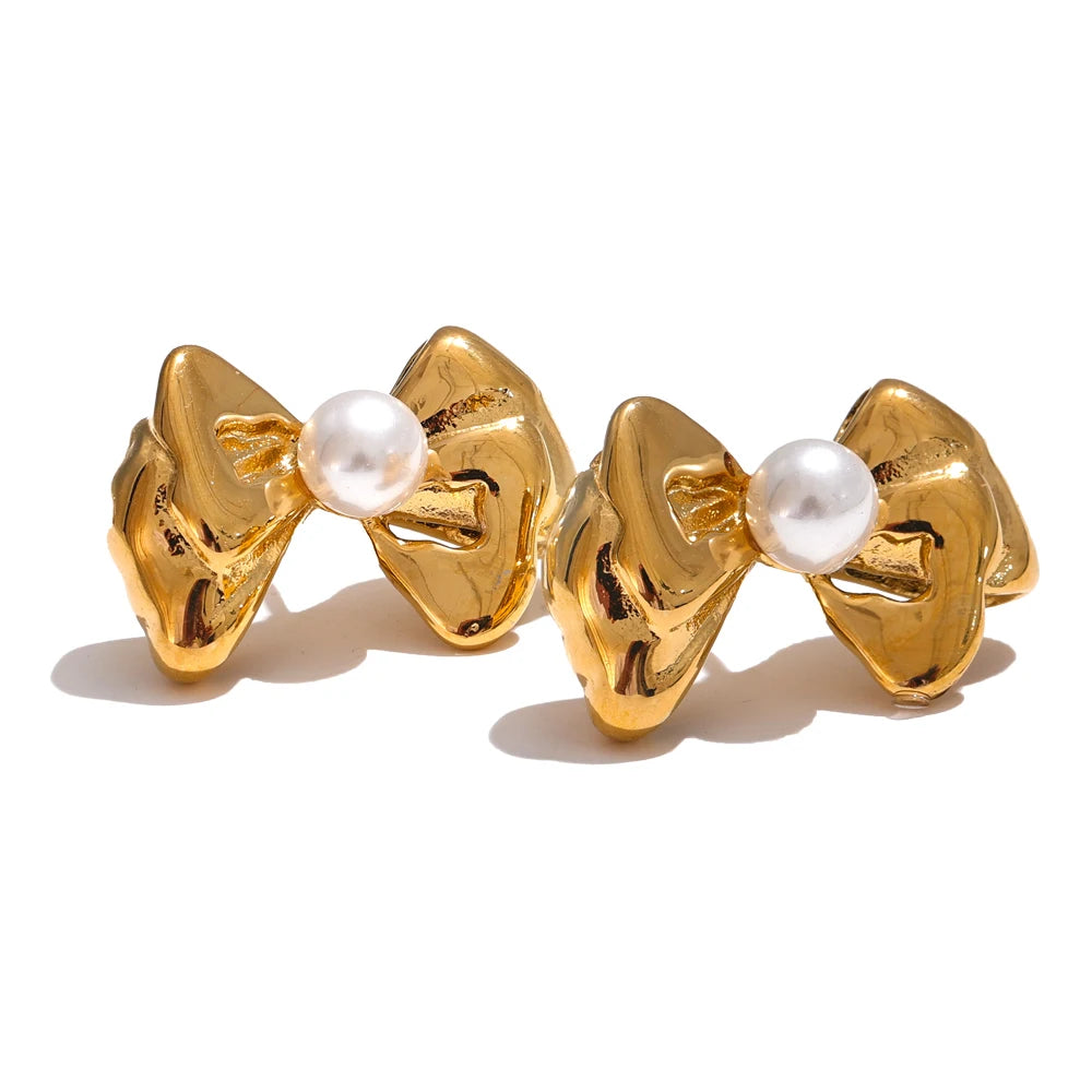Bow knot pearl stud earrings styled as elegant ear rings