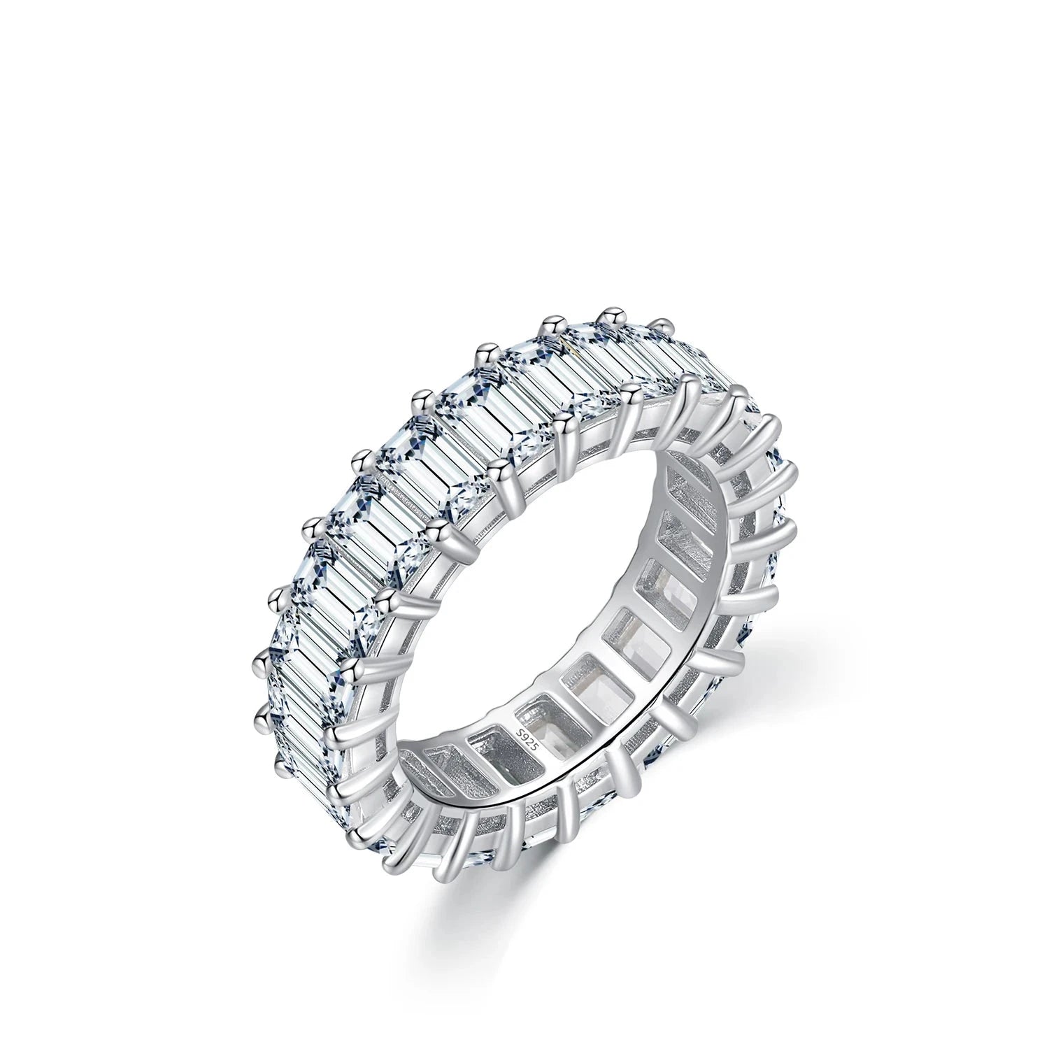 Wedding ring for wedding moments with graceful clarity