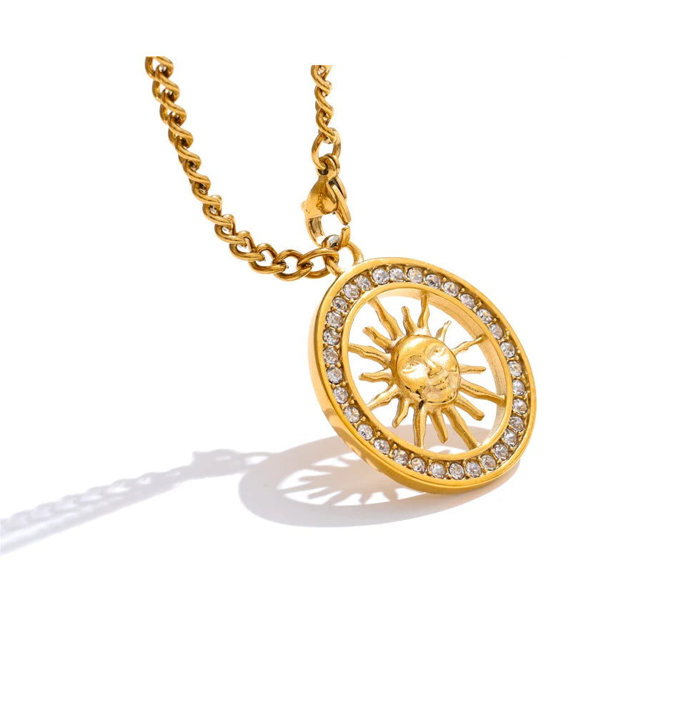 Chic charm necklace combining gold jewelry warmth with modern design